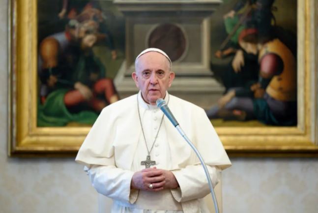  PAPA FRANCISCO OFRECE EXÁMENES GRATUITOS DE COVID-19 A PERSONAS SIN HOGAR