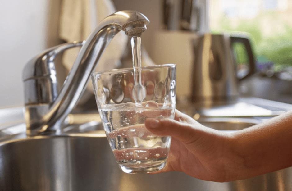  Anuncian que se restablece servicio de agua en NL