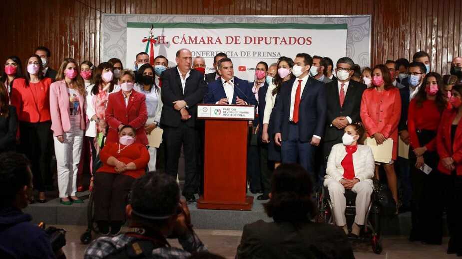  Al PRI nadie lo presiona, dicen líderes del tricolor