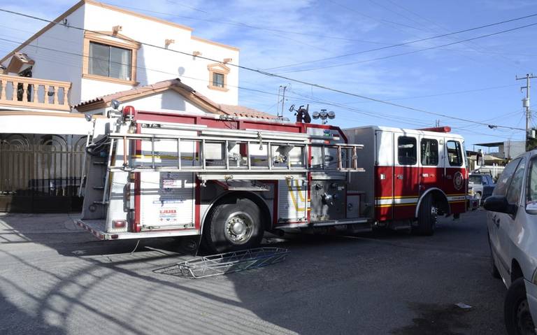  Fuerte incendio de domicilio en la Colonia Alamedas