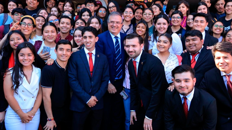  Ebrard asegura que: para ser progresista hay que ser feminista