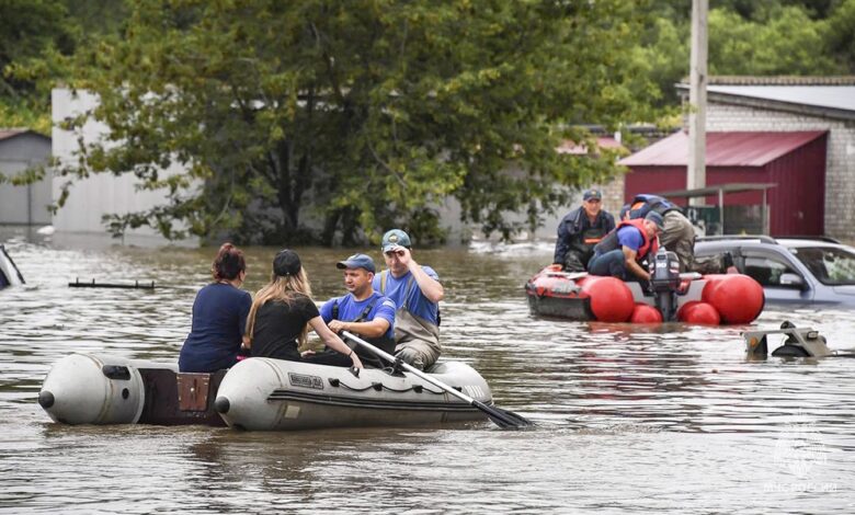  Rusia evacúa a 2,000 personas por inundaciones en el extremo oriente del país