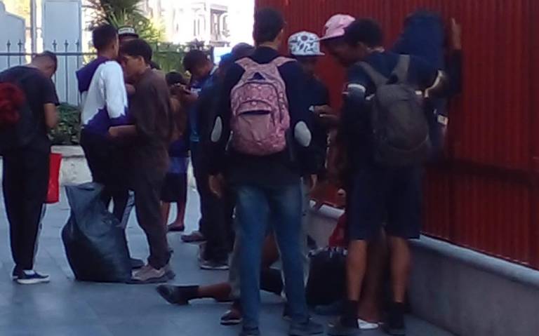  Arriban decenas de migrantes a Ciudad Juárez