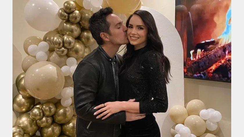  Así celebraron año nuevo Paulina Burrola y Mauricio Ochmann