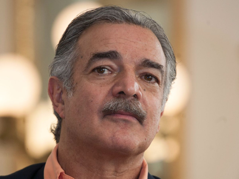  David Ostrosky, actor de Televisa, sufre amputación de brazo tras tumor; esto sabemos