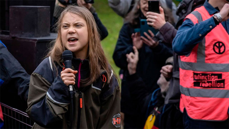  Detienen a Greta Thunberg durante una protesta, en Noruega