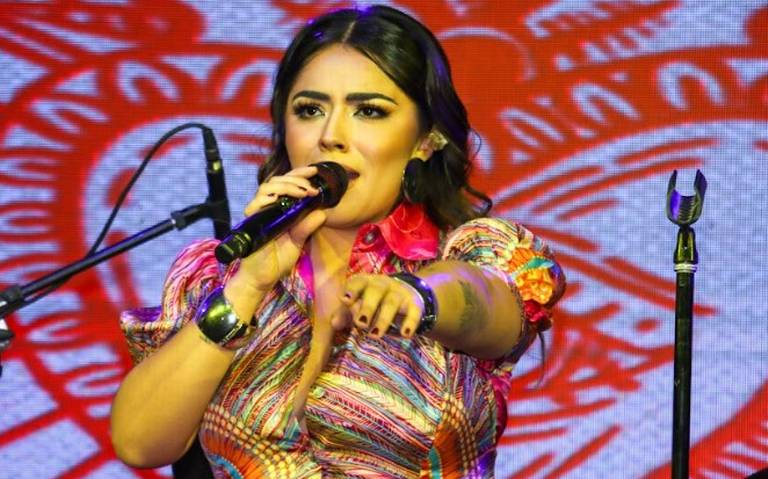  Majo Cornejo honra sus raíces con el disco La grande musa