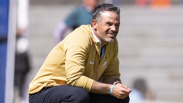  Rafa Puente llevó al Club Pumas a tiktoker como psicólogo