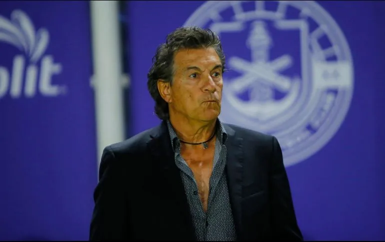  ¡Comienza la limpia! Romano y 10 jugadores se van de Mazatlán