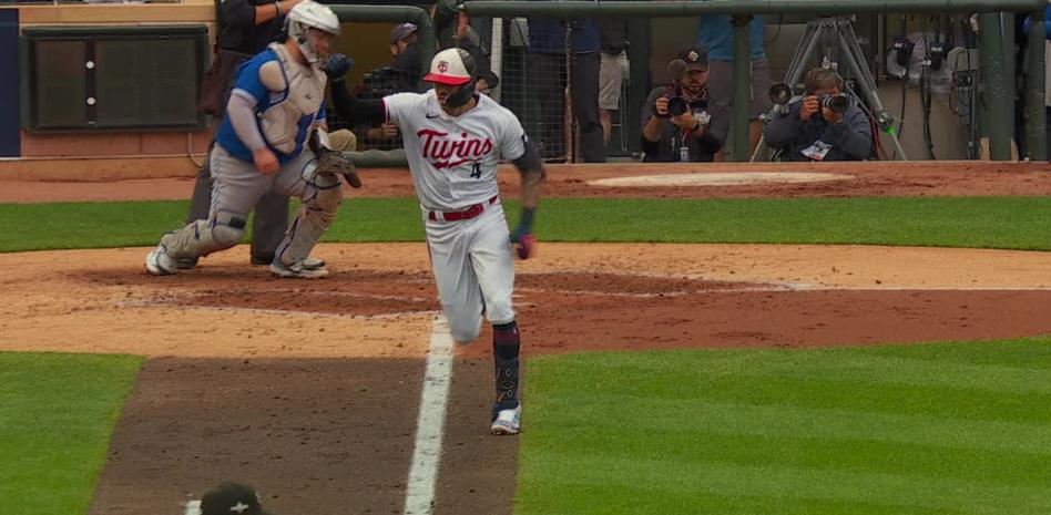  Mellizos barren a Azulejos y avanzan a playoffs después de 21 años