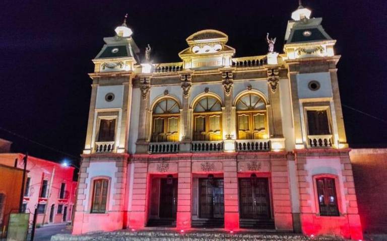  ¡Parral se pinta de rosa! Iluminan espacios públicos por la lucha contra el cáncer de mama