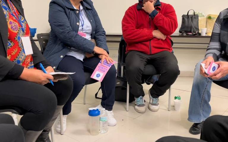  Comparten mujeres experiencias de recuperación tras el alcoholismo