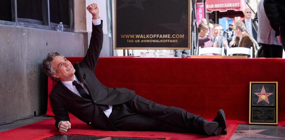  Mark Ruffalo recibió su estrella en el Paseo de la Fama de Hollywood
