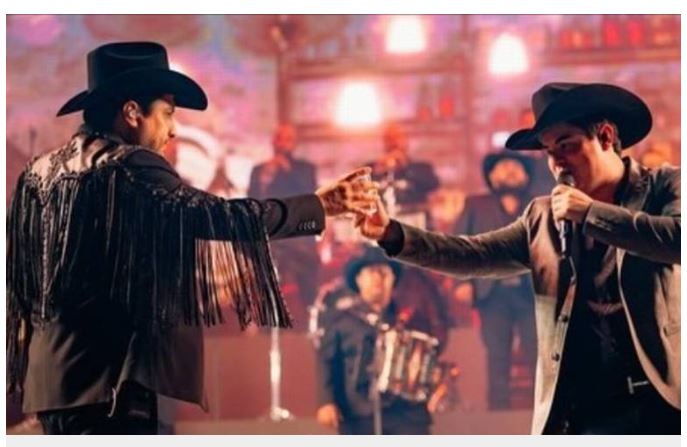  Así reaccionaron Julión y Alfredito al darse cuenta que no deben cantar narcocorridos en Chihuahua