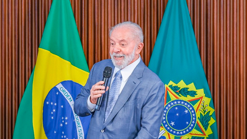  Presidente de Brasil critica libertad provisional a Dani Alves: “el dinero no limpia la ofensa”, dice