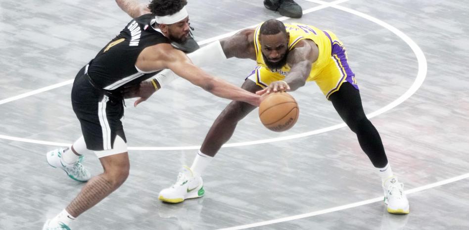  LeBron James, los Warriors y Embiid dan brillo a un ‘play-in’ con sabor a ‘playoffs’