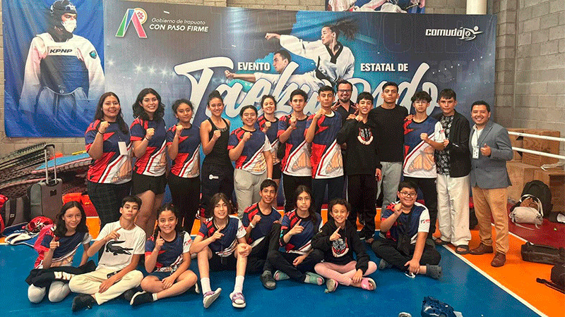  Óscar Vargas, el entrenador de taekwondo que logró la convocatoria de 8 atleta