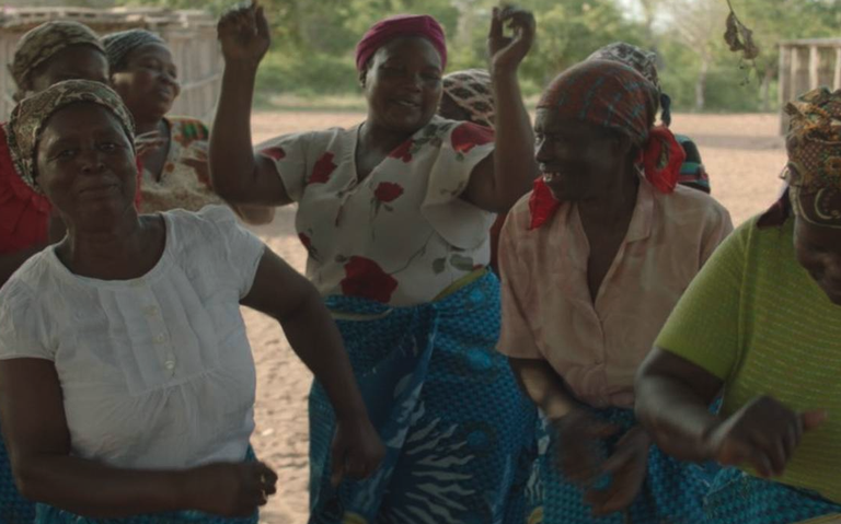  Lorenzo Hagerman documenta la problemática de salud en África