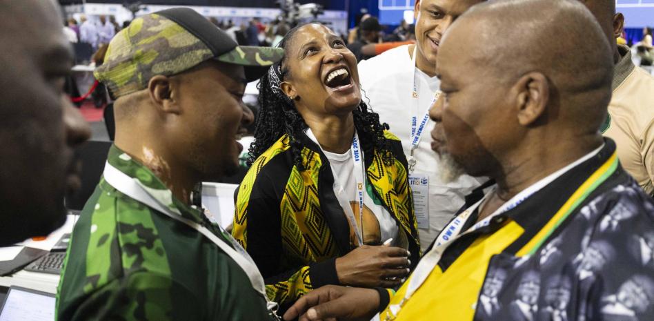  Elecciones en Sudáfrica: se concreta desplome del partido de Mandela