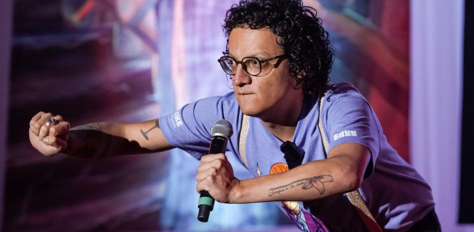  Kike Vázquez vive “noche perfecta” en el Auditorio Pepsi Center