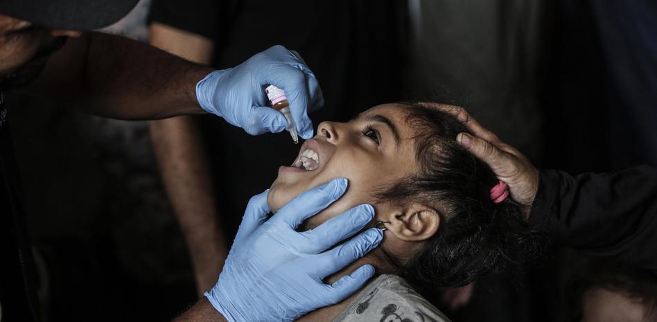  La campaña de vacunación de polio comienza en Gaza tras 25 años libre del virus