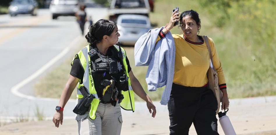  Tiroteo en preparatoria de Georgia deja al menos cuatro muertos y decenas de heridos