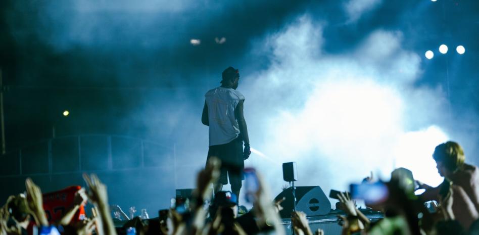  Travis Scott hace vibrar la explanada del Estadio Azteca con su ‘Circus Maximus’