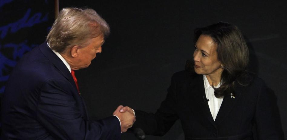  Harris y Trump responderán preguntas de votantes latinos en foros de la cadena Univision