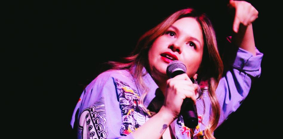  Grecia Castillo lleva su humor y reflexión al Pepsi Center con ‘Ya estoy medicada’