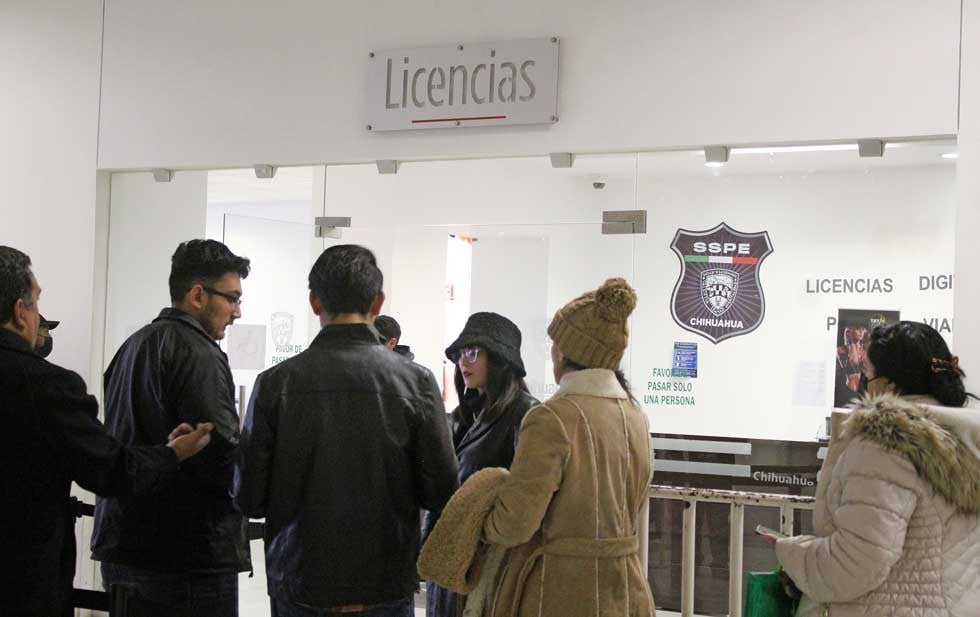  Se dispara casi 70% trámite de licencias