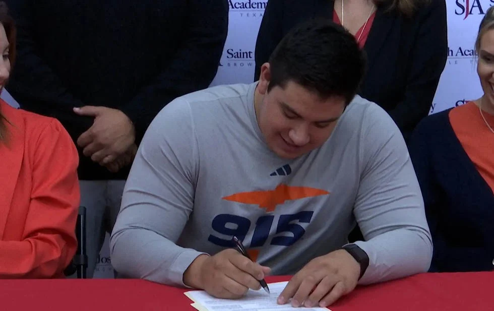  Equipo de futbol americano de UTEP firma nuevos jugadores