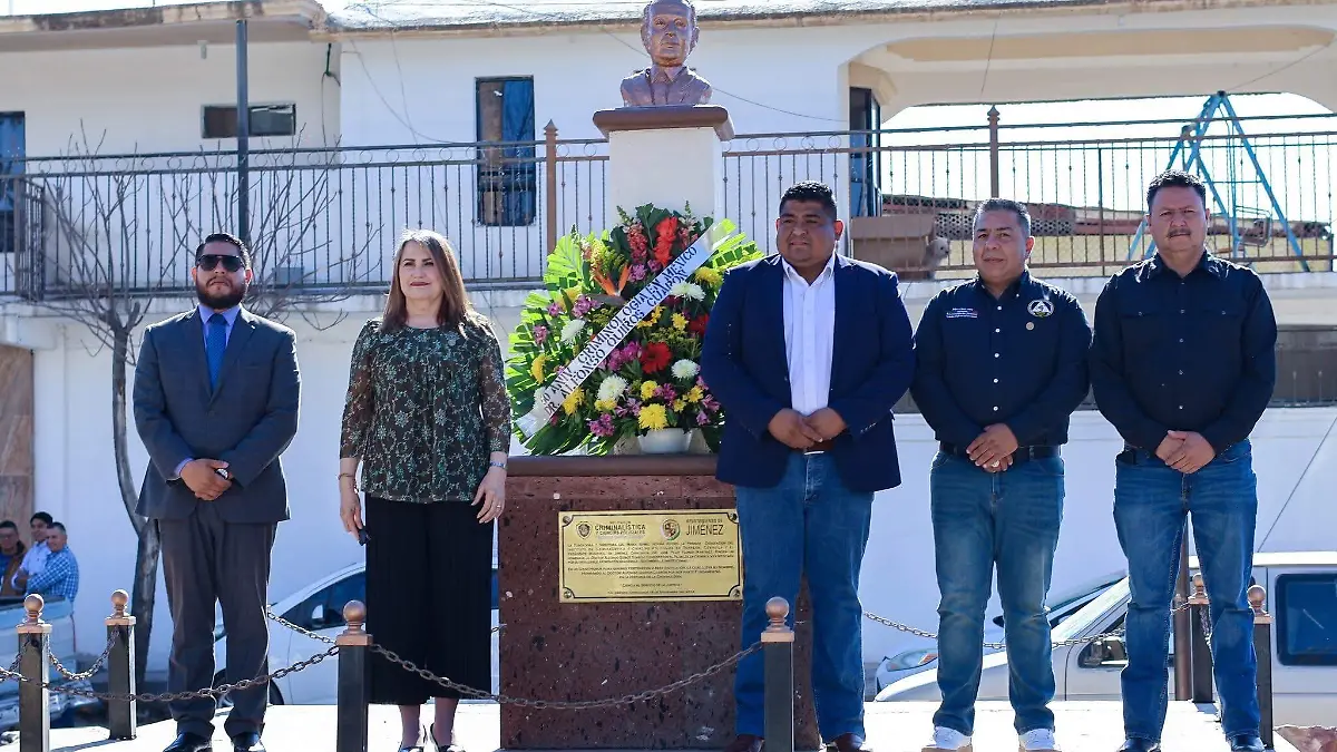  Alfonso Quiroz Cuarón, primer criminólogo del país, es nombrado “Hijo Predilecto” de Jiménez