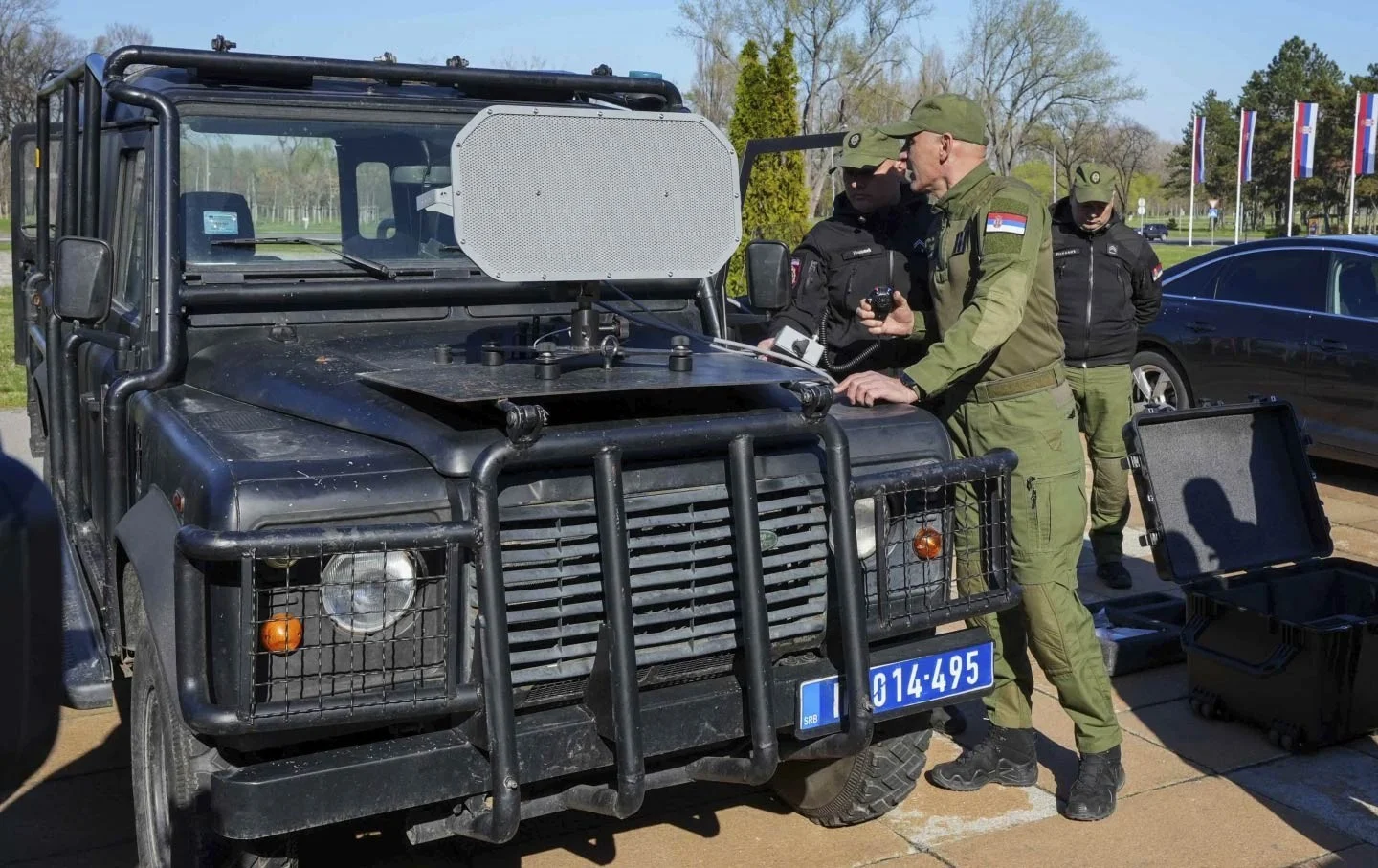  “Como un sonido del infierno”: ¿usaron arma sónica ilegal contra manifestantes en Serbia?