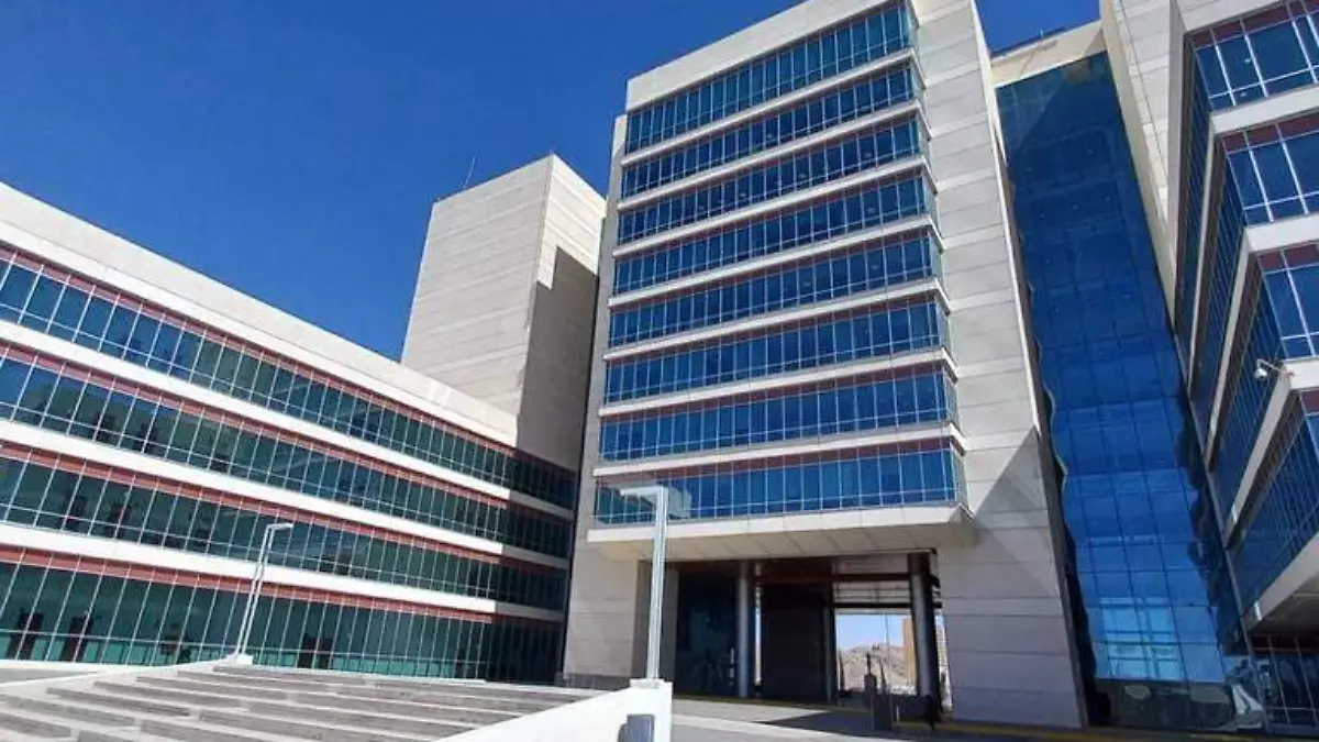  Restituyen a juez que fue destituido por presuntamente golpear a su hermana en 2017