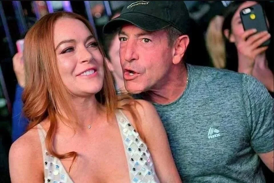  Sentencian a padre de Lindsay Lohan a nueve meses de prisión