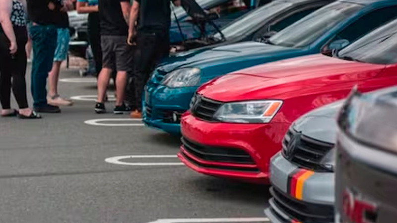  Sheinbaum deroga decreto de AMLO que permitía regularización de “autos chocolate”