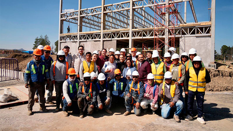  La Jefa de Gobierno emprende una gira de trabajo por dos estados: descubre los desafíos y logros en la visita a Tlaxcala y Hidalgo.